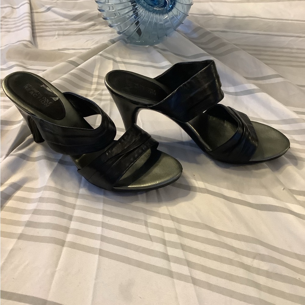 Used/excellent condition.  KENNETH COLE.  Black Leather high heel Sandal.  8.5